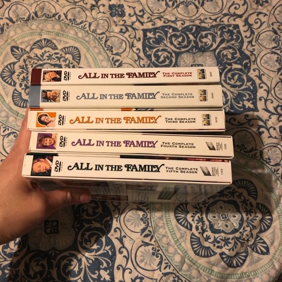 5 seasons of All in the Family dvds - Picture 3 of 3